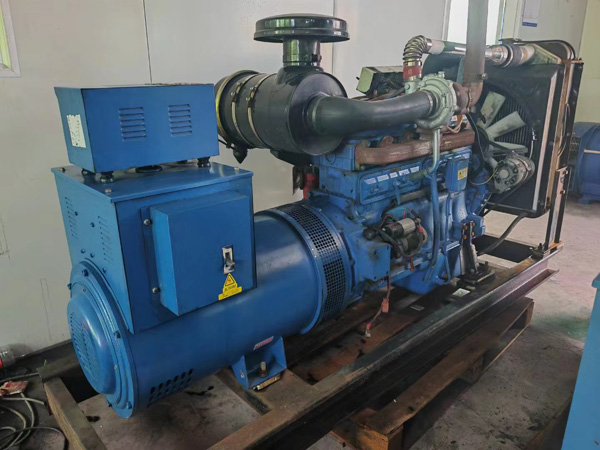 文县100kW柴油发电机组使用多级机油有哪些优缺点？